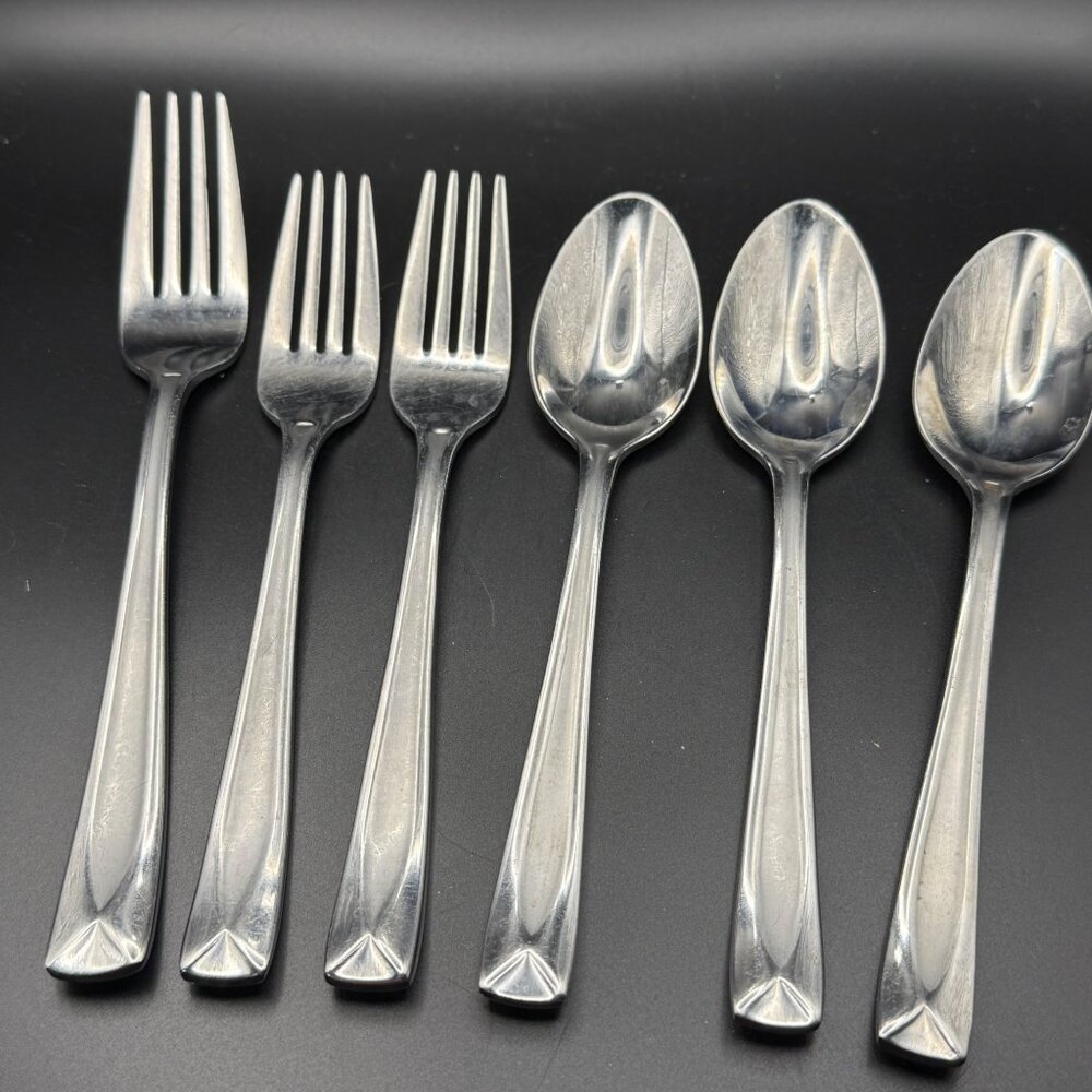 Oneida Lincoln Stainless Steel Flatware Set Forks & Soup Spoons Vintage